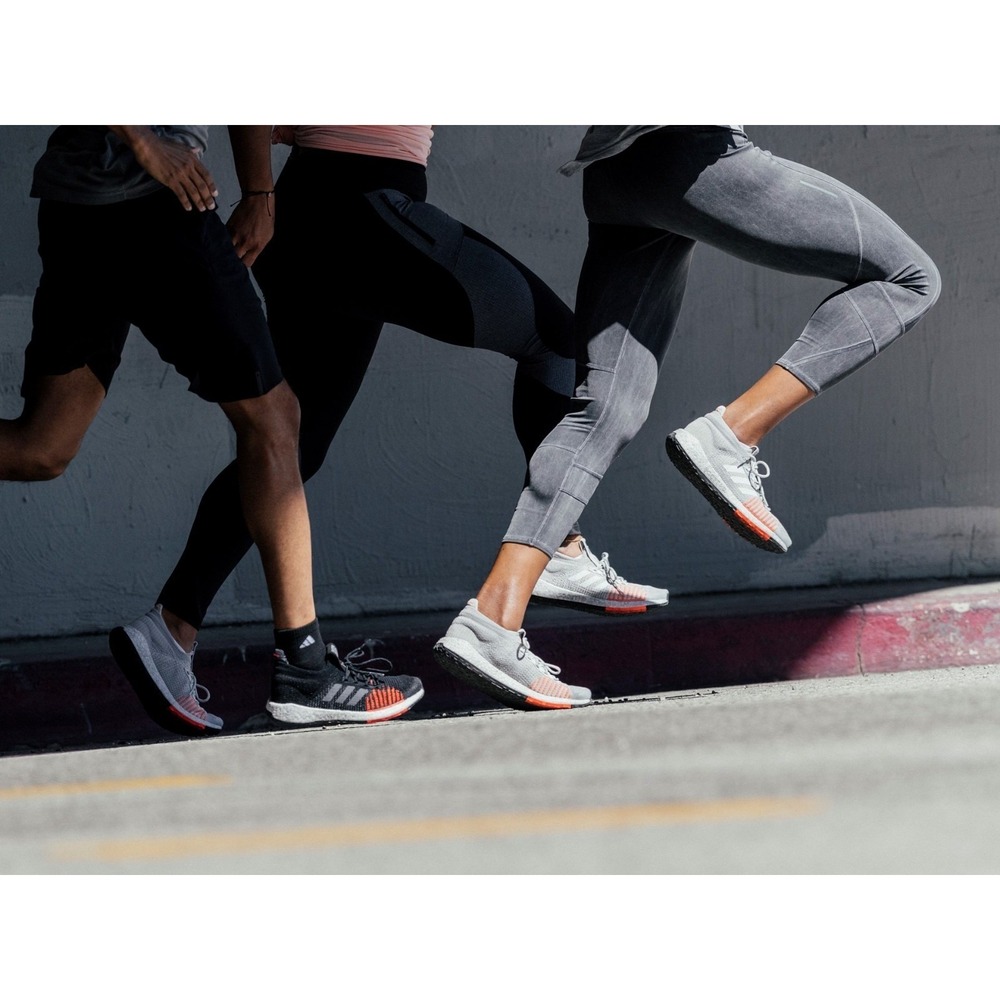 Adidas PulseBoost HD FU7342 Women SZ 5 Mesh Athletic Running Shoes Gray & Coral - Picture 5 of 16